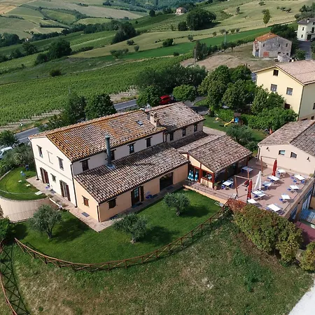 Attractive With Shared Pool * Montecarotto